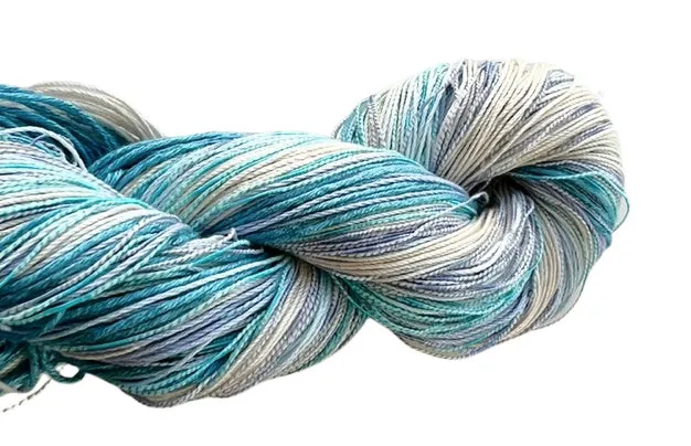 Slightly there, knit kit